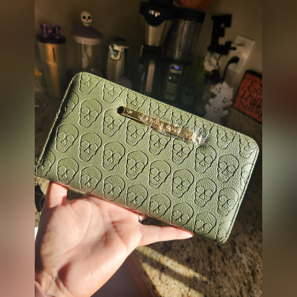 BetseyJohnson- Skull Embossed Wallet & Wristlet Strap